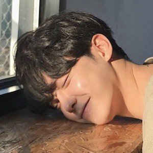 Park Hyung Seok, 33 (Model)