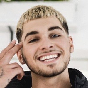 Parker Sharpe, 25 (Modella)