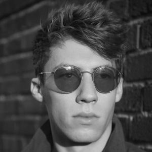 Parker Wierling, 29 (电影演员)