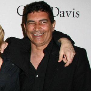 Pat Smear, 66 (Guitarist)