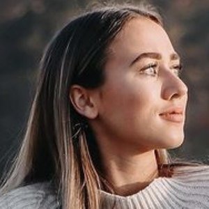 Paulina Wallner, 29 (YouTube Star)