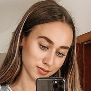 Paulina Wallner, 29 (YouTube明星)