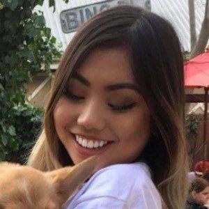 PeaceloveCaitlin, 28 (YouTube Star)