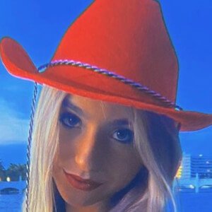 Peach Martine image 3