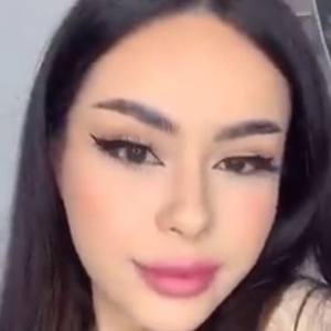 Peachy Queen image 4