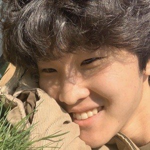 Peakwak, 21 (TikTok Star)