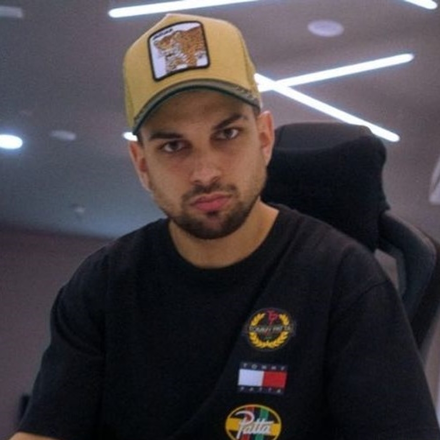 Peereira7, 26 (YouTube明星)