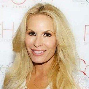 Peggy Tanous, 55 (现实之星)