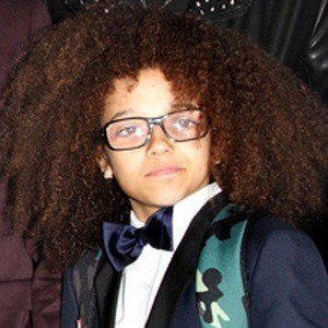 Perri Kiely, 28 (Danseur)
