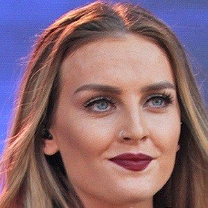 Perrie Edwards, 32 (Cantante Pop)