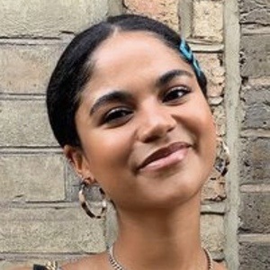 Persia Holder image 5