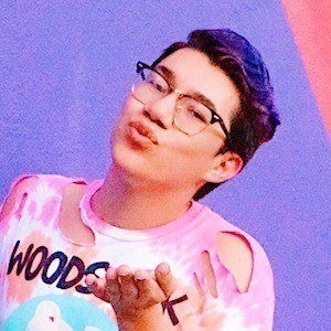 Peter Bread, 28 (Estrella de YouTube)