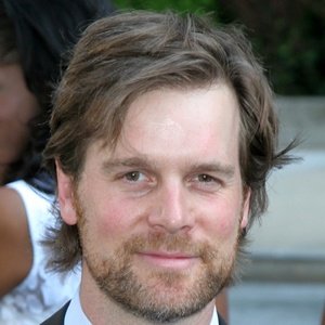 Peter Krause image 6