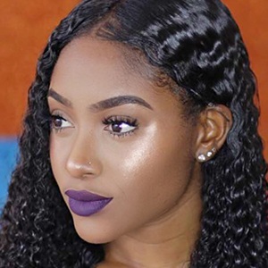 Petite-Sue Divinitii image 3