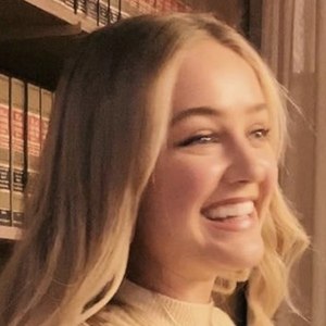 Peyton Woolf, 25 (Actrice de télévision)