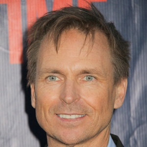 Phil Keoghan, 58 (Apresentador de programa de TV)