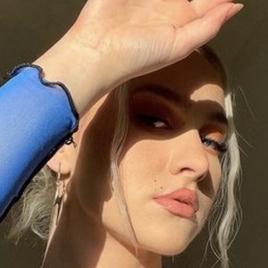 Phoebe Sykes image 8