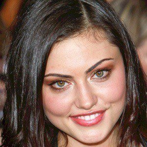 Phoebe Tonkin, 36 (Телеактриса)