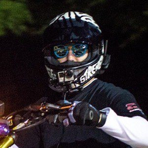 Photogromer, 41 (YouTube Star)