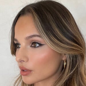 Pia Mance, 29 (Instagram Star)