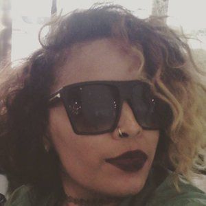 Pilar Scratch, 34 (Stylist)