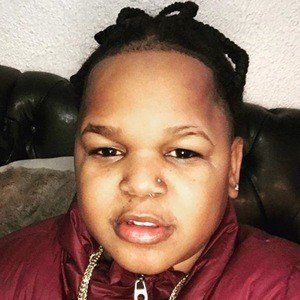 pioladitingancia, 32 (Instagram Star)