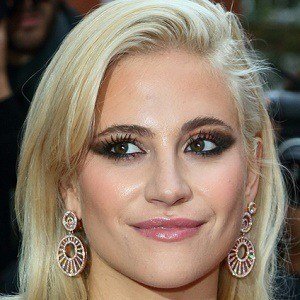 Pixie Lott image 3
