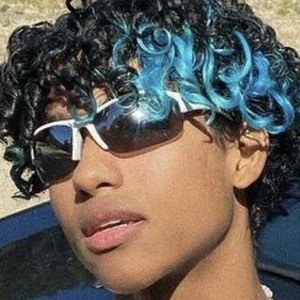 PlayboyKen, 22 (TikTok明星)