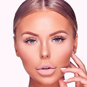 Polly Marchant, 31 (Instagram明星)