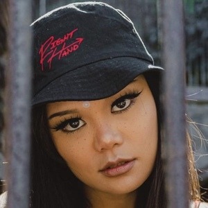 pooky_face Kaela, 27 (TikTok Star)