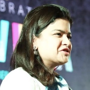 Poonam Mahajan image 8