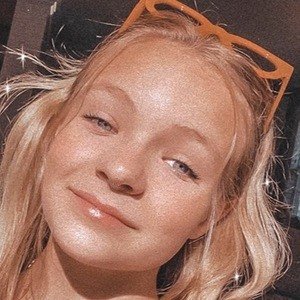 Pressley Hosbach, 19 (Dancer)