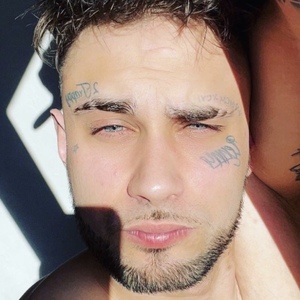 Prettywhiteboyy, 32 (TikTok明星)