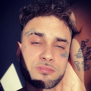 Prettywhiteboyy, 32 (TikTok Star)