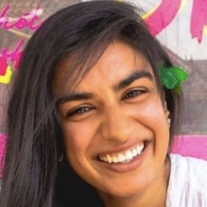 Priya Sharma, 31 (TikTok Star)