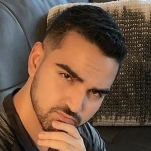 Professor Akali, 30 (YouTube明星)