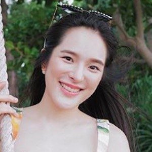 PunPun Sutatta Udomsilp image 3