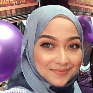 Putri Hashim, 31 (YouTube Star)