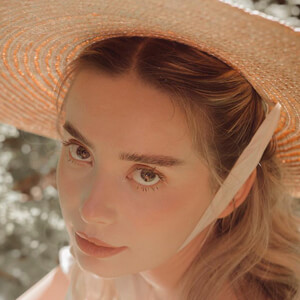 Queen Astraea image 9