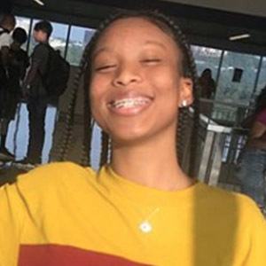 Queen Gillian, 23 (Instagram Star)