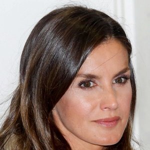 Queen Letizia of Spain, 53 (女王)