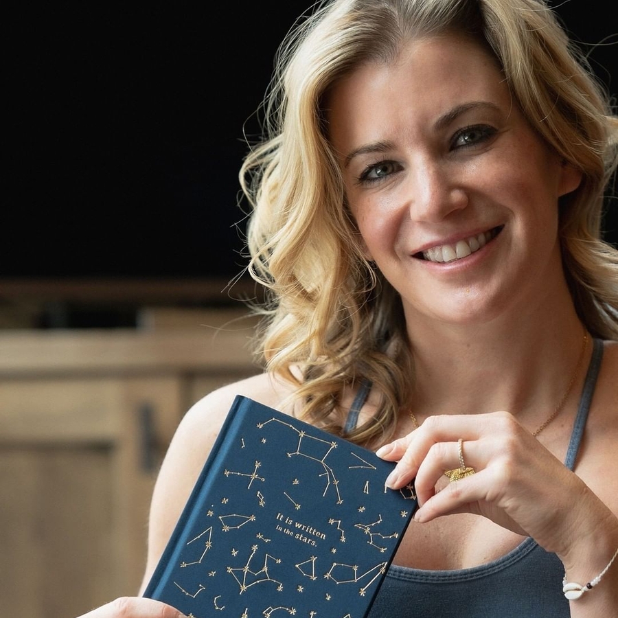 Queen of Handstands image 3