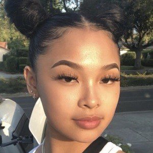 Queenie Mae, 24 (Instagram明星)