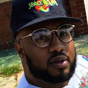 QueenzFlip, 38 (Рэпер)