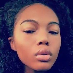 Quenlin Blackwell (YouTube Star) - Bio, Birthday, Family, Age & Born