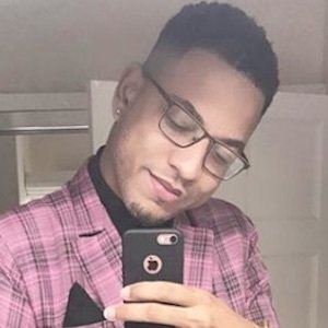 Quite Perry, 33 (Estrella de Instagram)