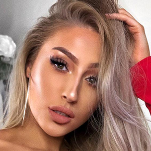 Rachel Alice Johnson, 28 (Instagram Star)