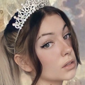 Rachel Birtwistle, 26 (TikTok明星)