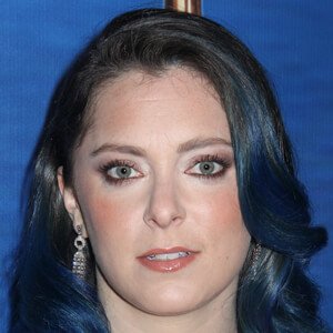 Rachel Bloom, 38 (電視女演員)