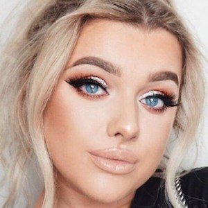 Rachel Leary, 29 (YouTube Star)